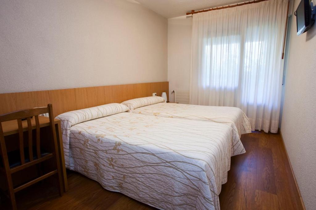 Hostal Abodi Παμπλόνα Δωμάτιο φωτογραφία